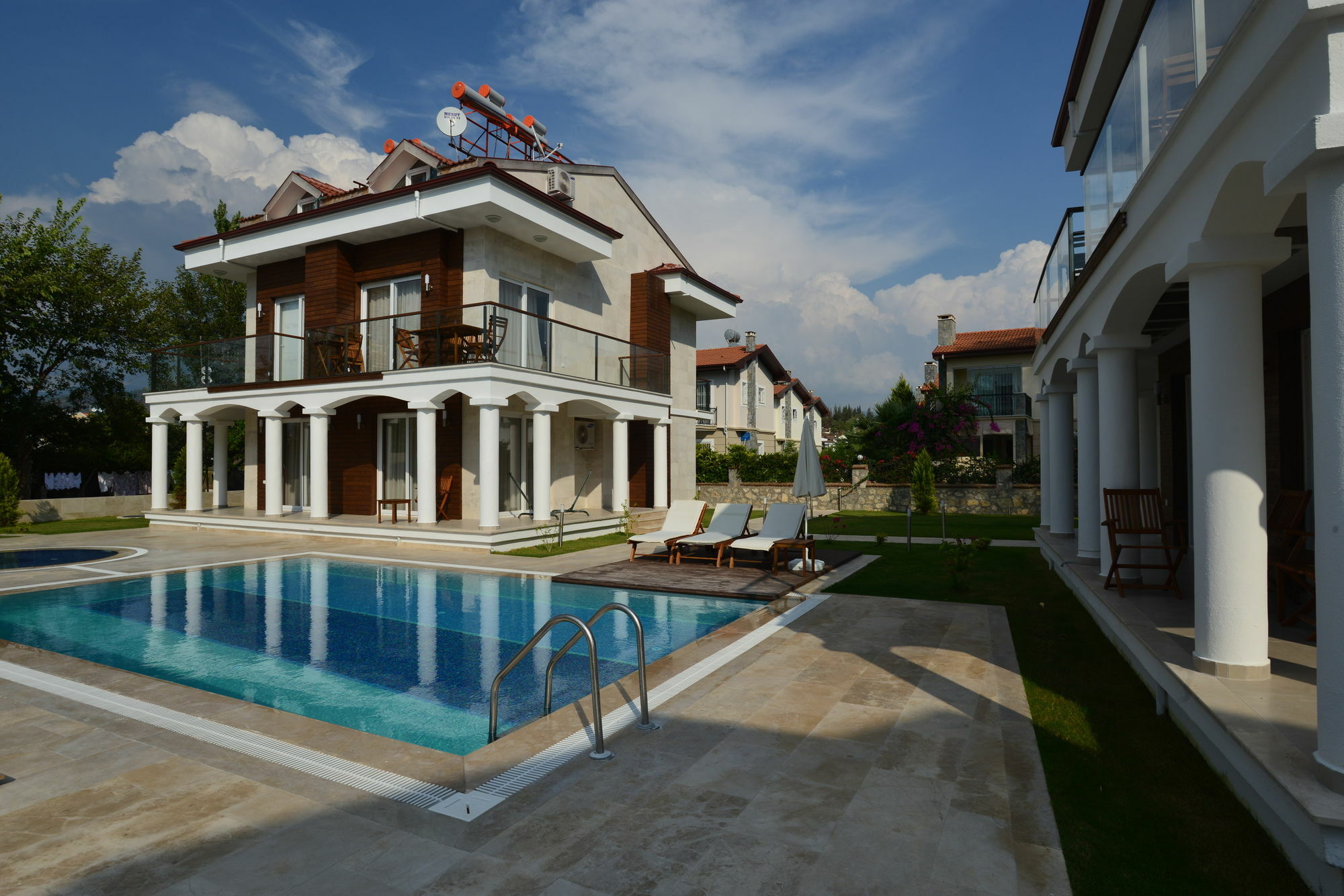Lighthouse Natalia Aparts Fethiye Exterior photo
