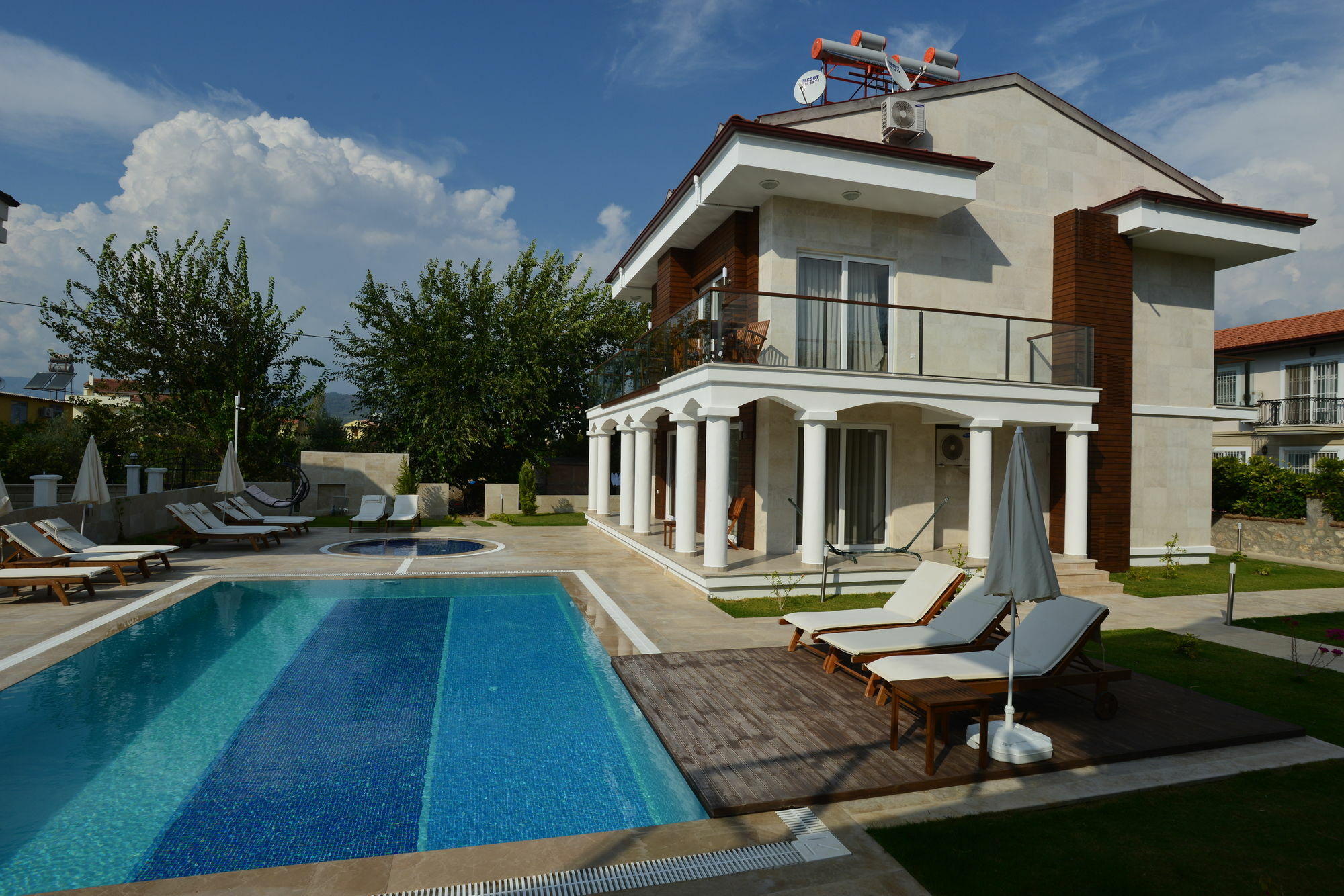 Lighthouse Natalia Aparts Fethiye Exterior photo